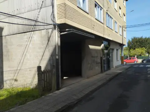 Local comercial en calle Compostela
