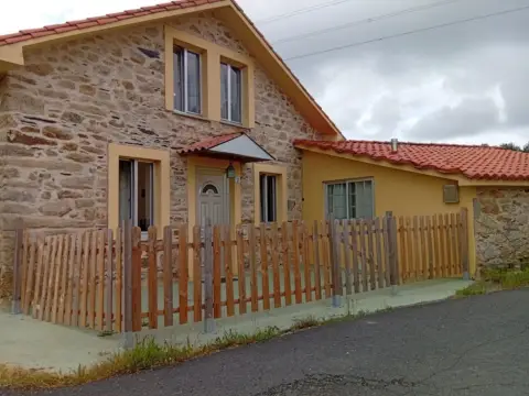 Casa en calle Piñeiro