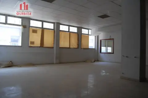 Local comercial en Veintiuno