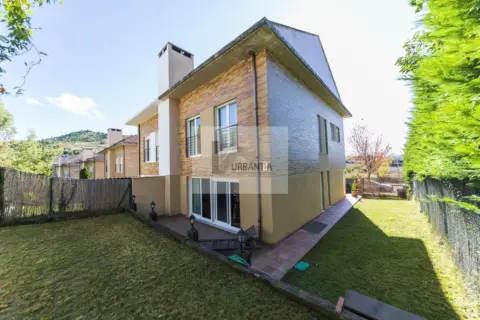 Casa pareada en Camino Real