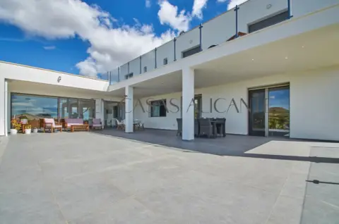 Chalet en Carrer Montiboli