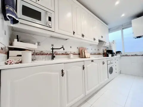 Piso en calle de Puentelarra