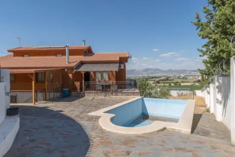 Chalet en calle Nogal, nº 5