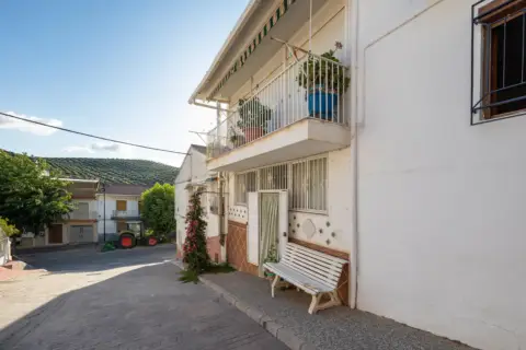 Casa en calle de Granada
