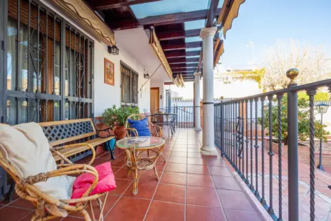 Chalet en calle de Bruselas, 17