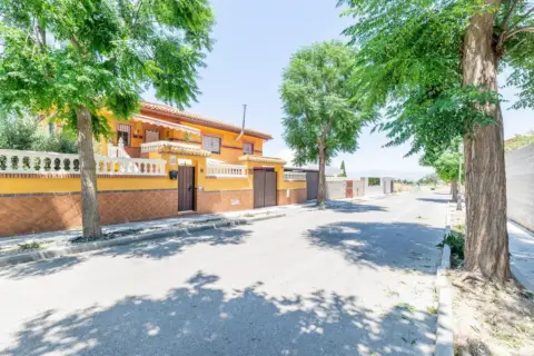 Chalet en calle de Oropéndola, 23