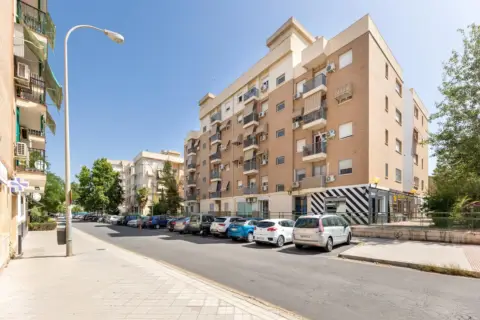 Apartment in calle Friburgo, 38