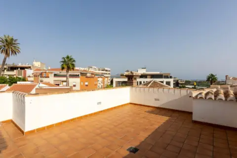 Chalet en calle de Alonso de Contreras, 14