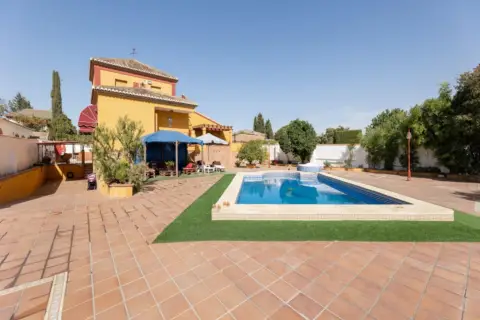Chalet en calle Fco.Fdez.Santos(Ur.Pretel, nº 11