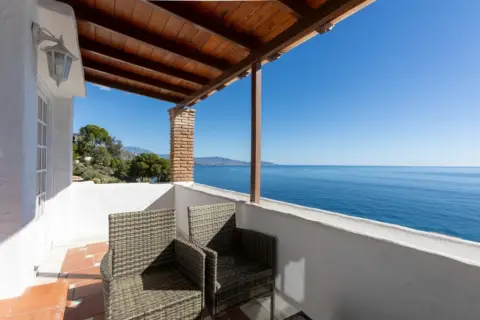 Chalet en calle de Pinotajos, 7