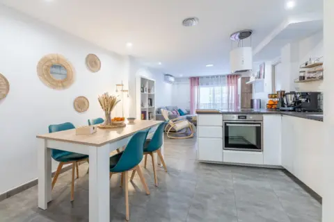 Piso en calle de Doña Carlota Navarrete, 31