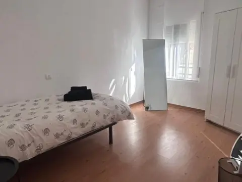 Piso en Pasaje de Teba, 14