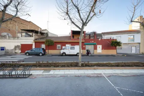 Casa adosada en Avenida de Ogijares, 18