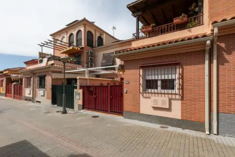 Casa adosada en calle de Elisa Soriano, 14