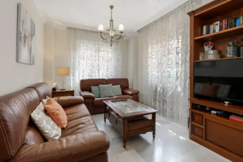 Casa adosada en calle de Elisa Soriano, 14