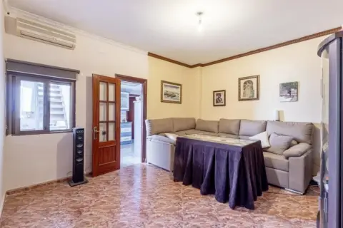 Casa adosada en calle Nueva, 58