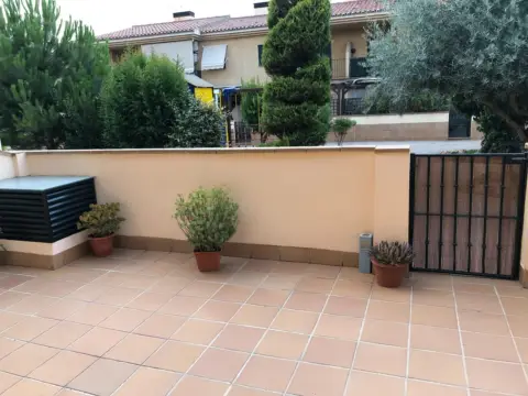 Casa adosada en calle Rosa Chacel