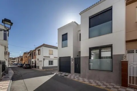Casa en calle del Mulhacén, 6