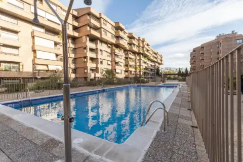 Apartamento en Avenida de la Divina Pastora, 9