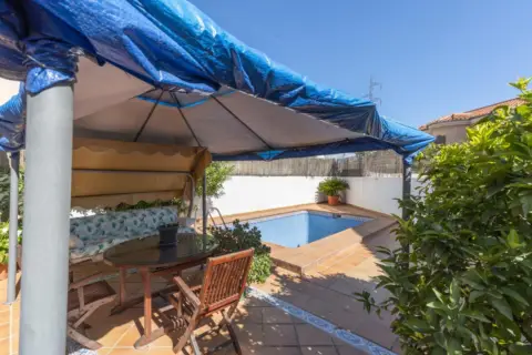 Casa pareada en calle de Fátima