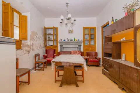 Casa adosada en calle de López de los Ríos, 19