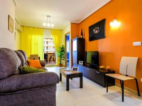 Apartamento en calle Amplaries, 37
