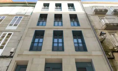 Piso en calle de Colón, 13