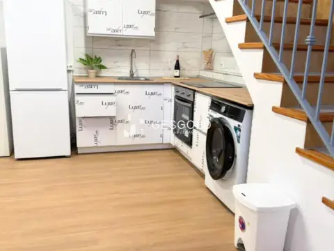 Casa adosada en Centro