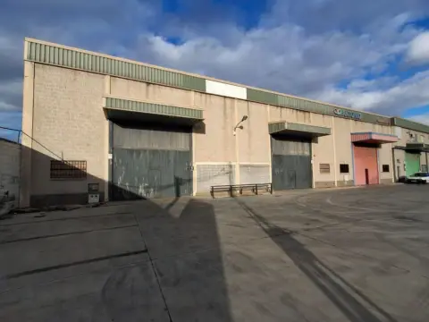 Nave industrial en calle N-432, nº 17