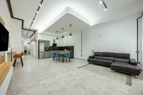 Habitación en calle Anzofe, 79