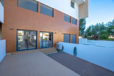 Piso en Carrer Estrecho de Bonifacio, 1