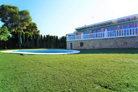 Chalet en Carrer Cadernera