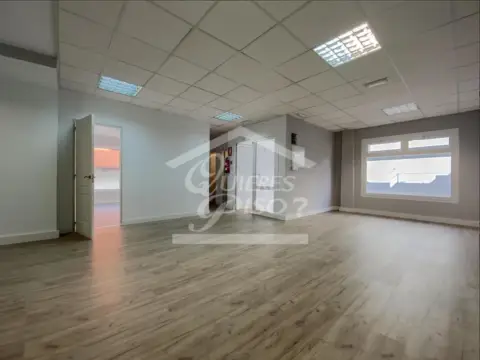 Local comercial en calle Agustín de Zurbarán