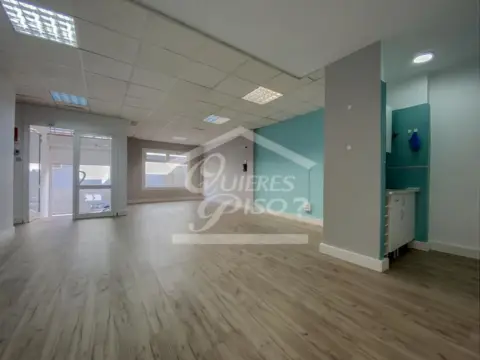 Local comercial en calle Agustín de Zurbarán