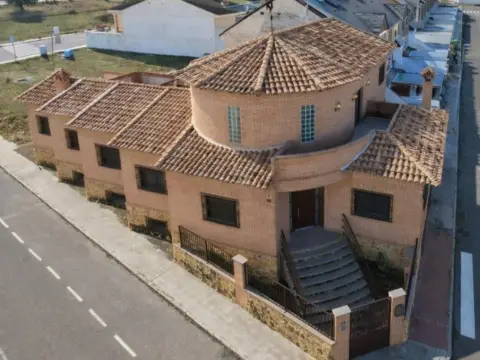 Chalet en Alameda de La Sagra