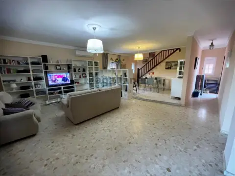 Casa pareada en La Jara
