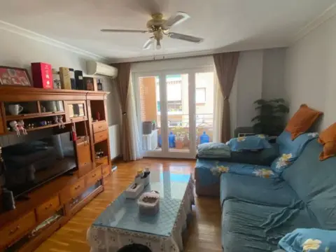 Piso en calle de Cantabria