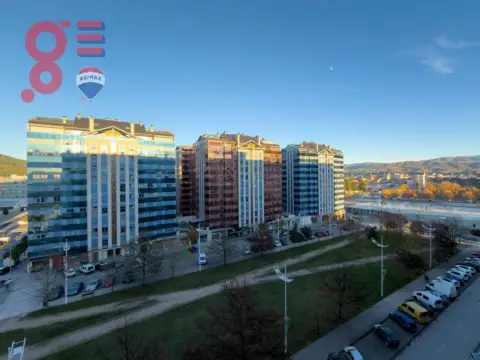 Piso en calle Av Juan Carlos I Rey de Espa, nº 9