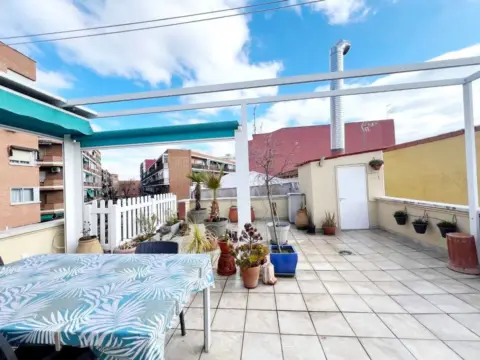 Ático en calle de la Era Honda