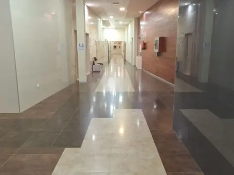Oficina en calle de la Aviación, 31