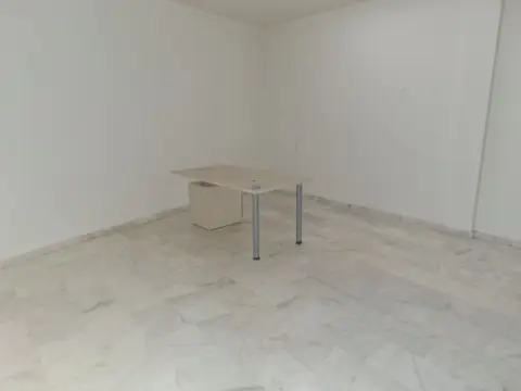 Oficina en calle de la Aviación, 31
