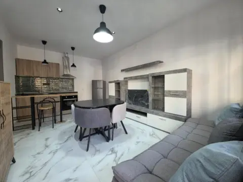 Apartamento en Plaza Presidente Adolfo Suárez