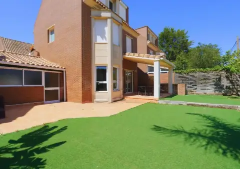 Casa en Mas Camarena