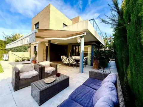 Casa en Urb. Montesano