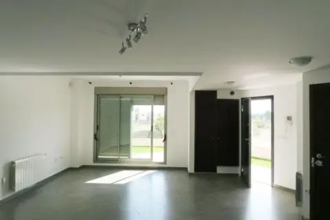 Casa pareada en Torre en Conill-Cumbres de San Antonio