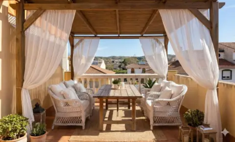 Casa adosada en calle Alberca, 41