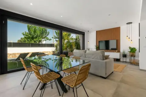 Chalet en calle de San Jerónimo, 32