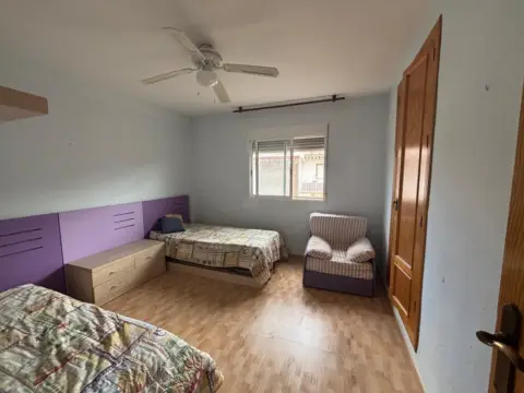 Piso en calle Isla Trinidad, 1