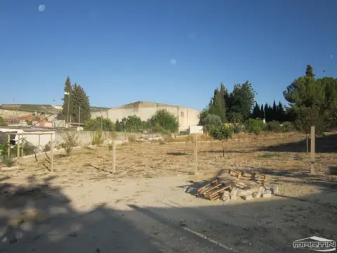 Terreno en calle Cuenca