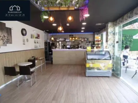 Local comercial en 1ª Linea